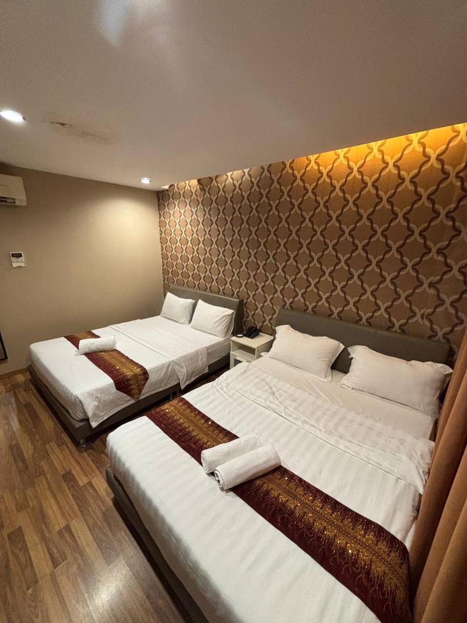 M Boutique Inn Мири Екстериор снимка