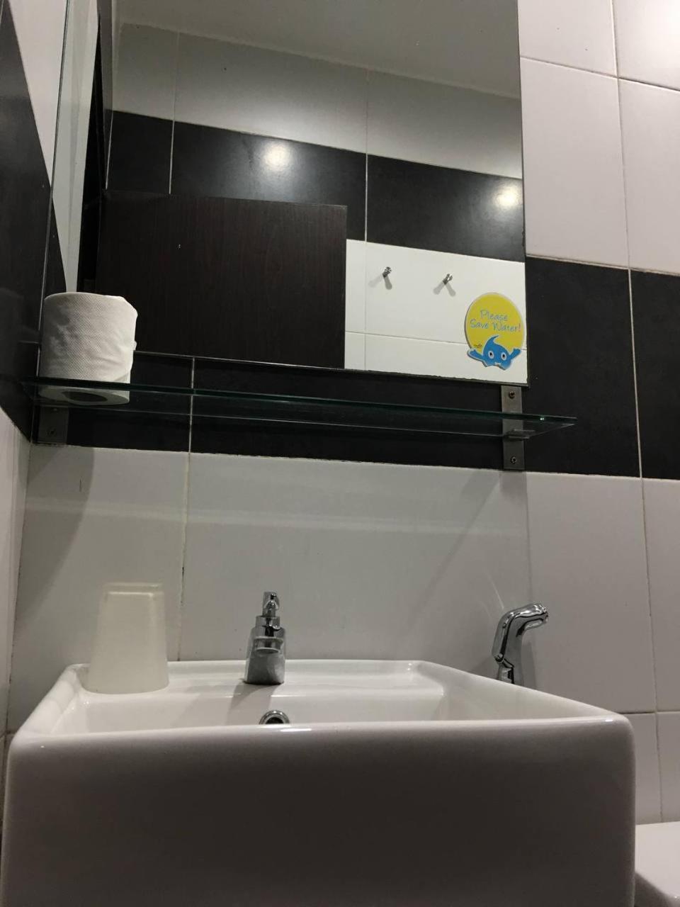 M Boutique Inn Мири Стая снимка