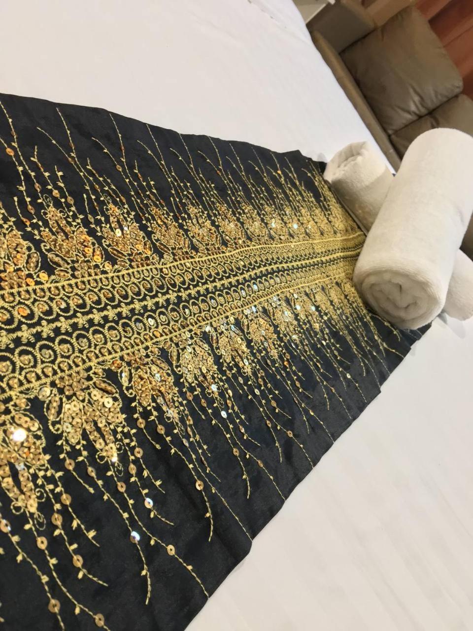 M Boutique Inn Мири Екстериор снимка
