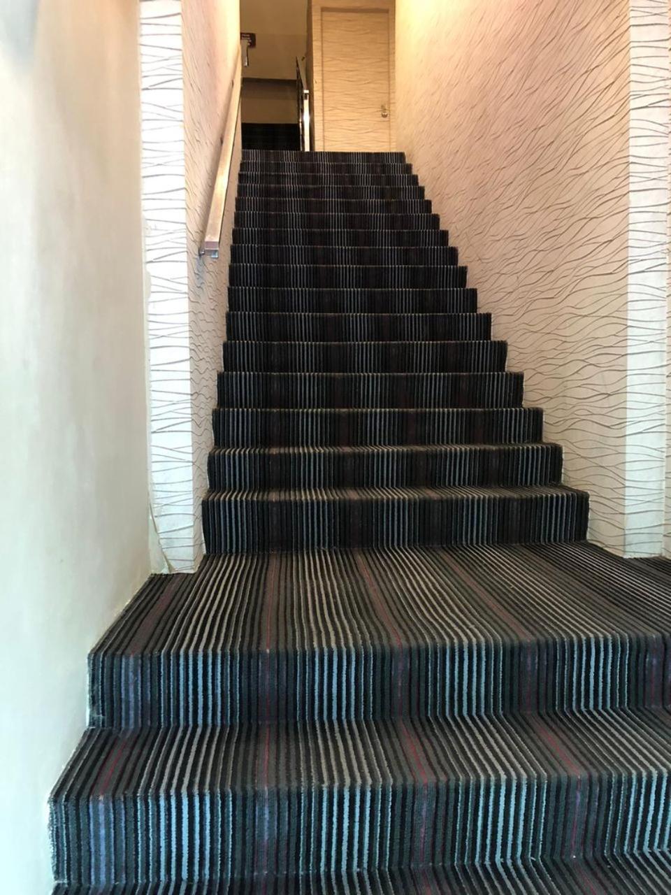 M Boutique Inn Мири Екстериор снимка